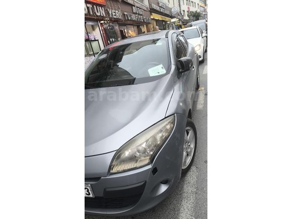 Sahibinden Renault Megane 1.5 dCi Dynamique 2010 Model  303.000 km Mavi
