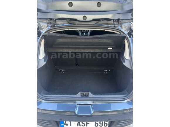 Galeriden Renault Clio 0.9 TCe Joy 2019 Model Kocaeli