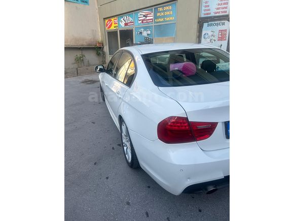 Sahibinden Bakımlı BMW 320d - NBT Ekranlı