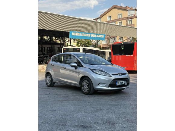 1.4 OTOMATİK FORD FİESTA  
