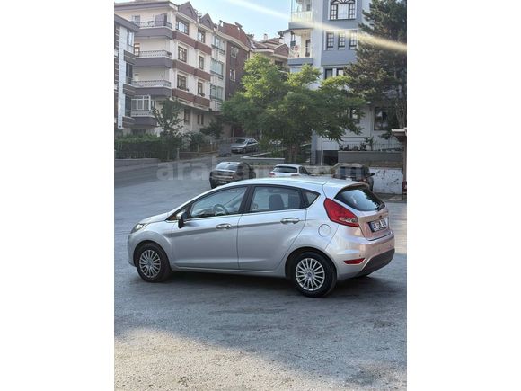 1.4 OTOMATİK FORD FİESTA  