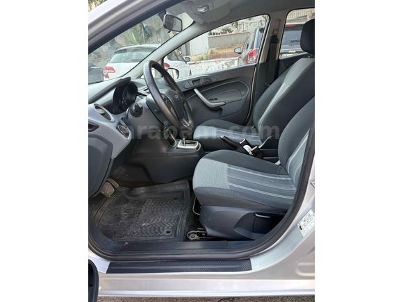 1.4 OTOMATİK FORD FİESTA  