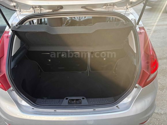 1.4 OTOMATİK FORD FİESTA  