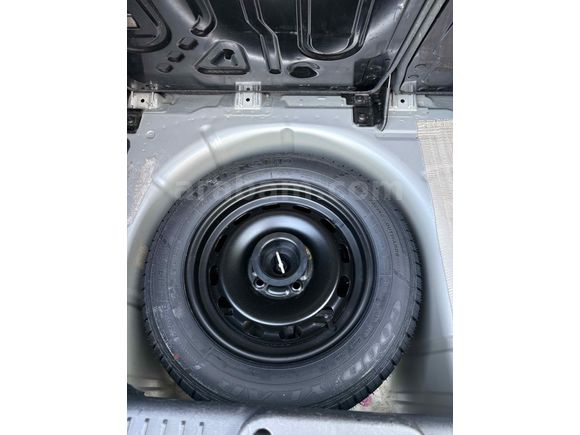 1.4 OTOMATİK FORD FİESTA  
