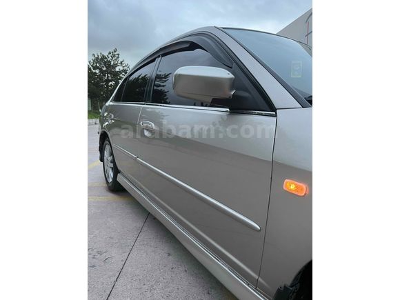 Honda Civic 1.6i VTEC LS 2005 Model 