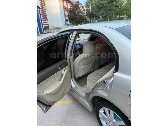 Honda Civic 1.6i VTEC LS 2005 Model 