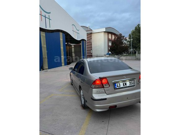 Honda Civic 1.6i VTEC LS 2005 Model 