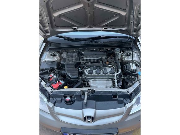 Honda Civic 1.6i VTEC LS 2005 Model 