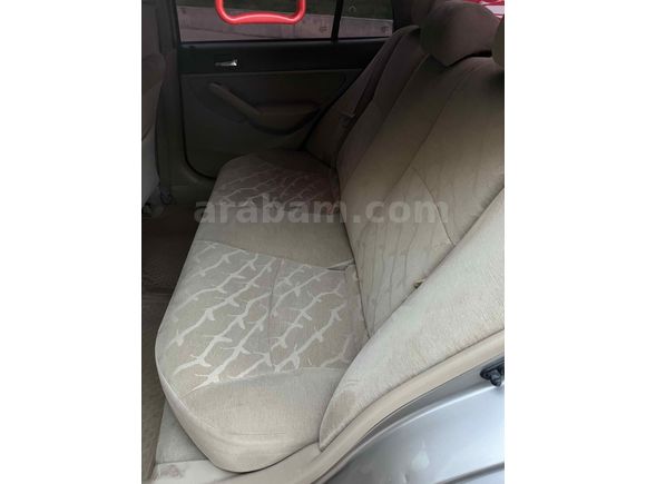 Honda Civic 1.6i VTEC LS 2005 Model 