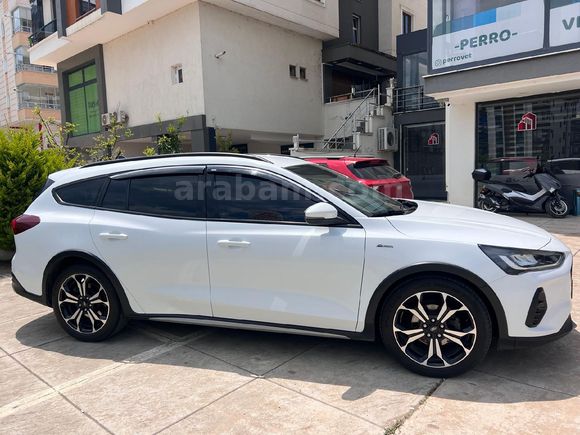 BOYKAR dan dizel otomatik station wagon