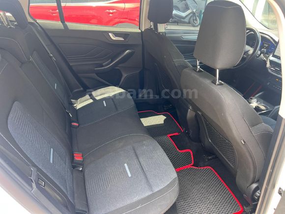 BOYKAR dan dizel otomatik station wagon