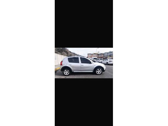 Sahibinden Dacia Sandero 1.5 dCi Stepway 2012 Model 
