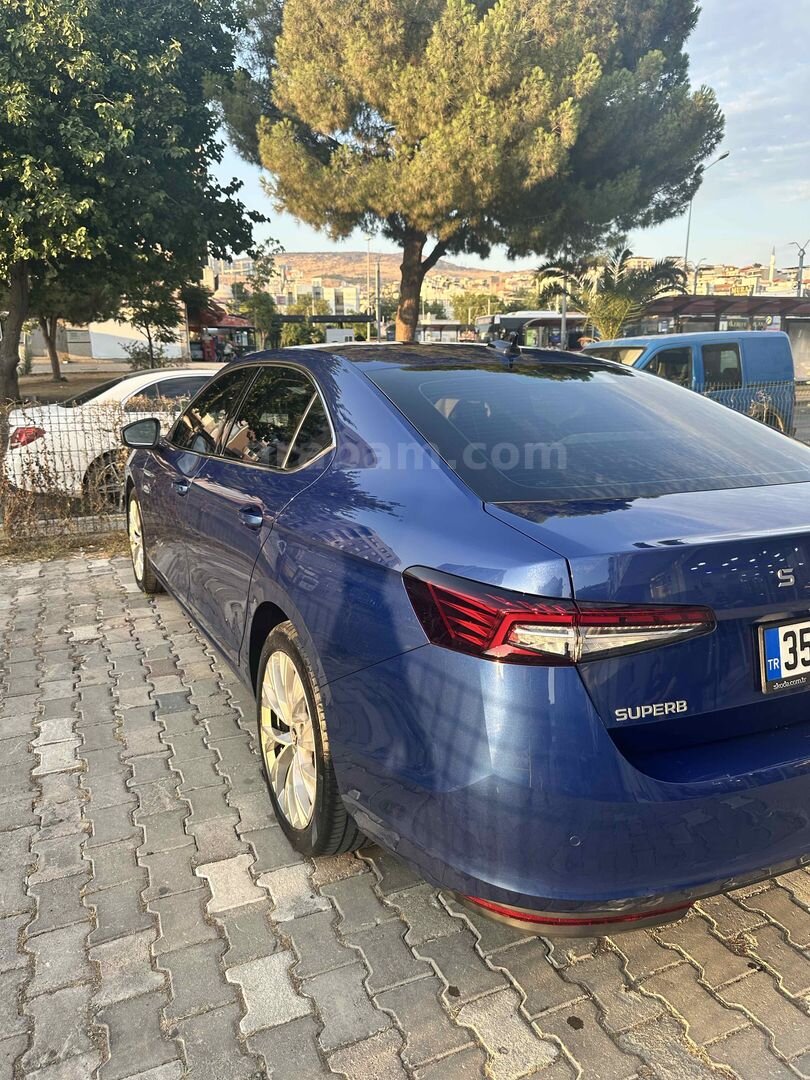 Sahibinden Skoda SuperB 1.5 TSI Hybrid Prestige 2025 Model İzmir 20.000 km Mavi 2