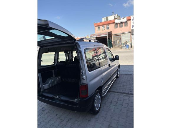 Sahibinden Peugeot Partner 1.9 D 2004 Model Konya