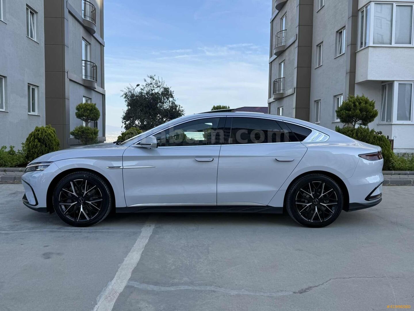 Galeriden BYD Han Executive 2025 Model Kahramanmaraş 25.000 km Beyaz 3