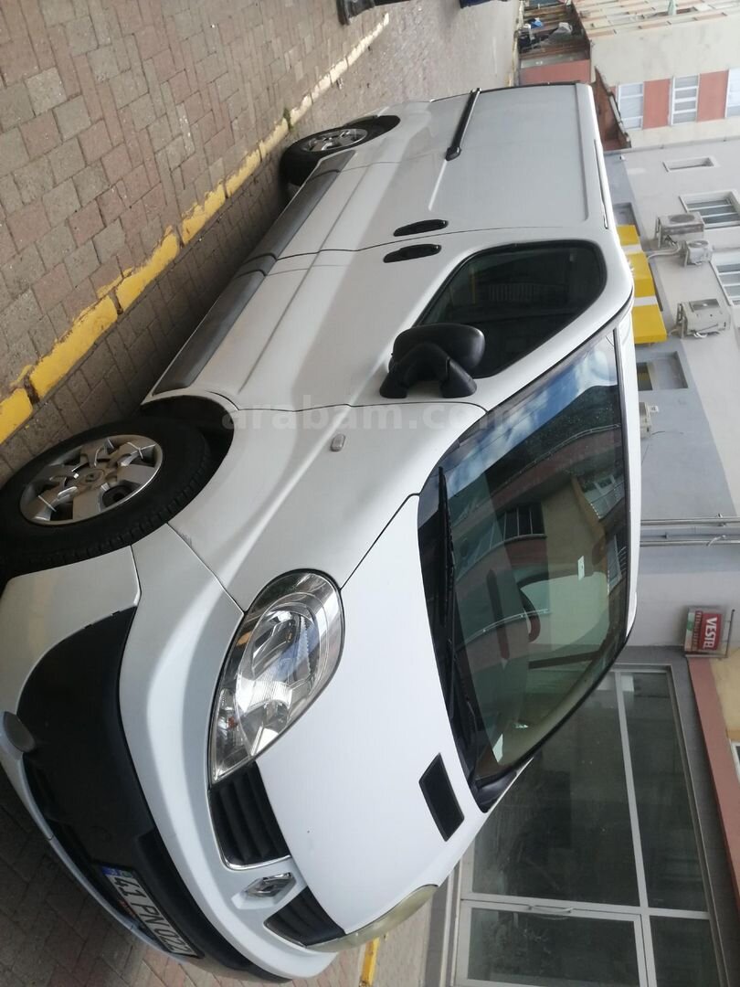 Sahibinden Renault Trafic 2.0 DCI Grand Confort 2010 Model Kocaeli 392.000 km Beyaz 5