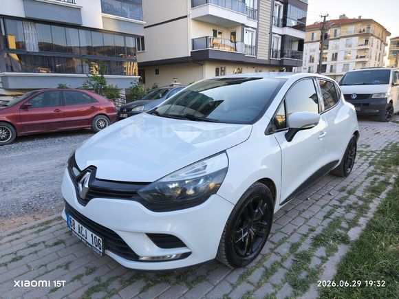 Sahibinden Renault Clio 1.5 dCi Joy 2018 Model  176.000 km Beyaz