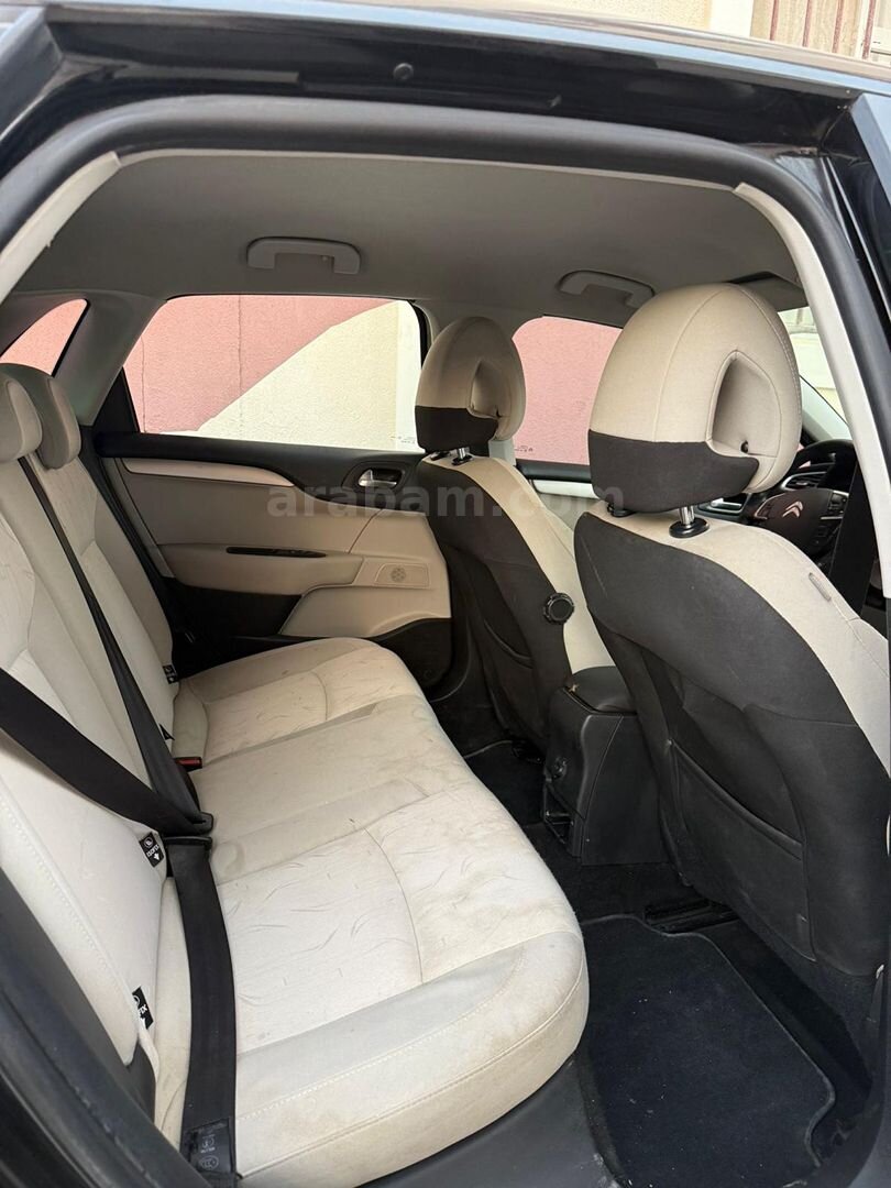 Galeriden Citroen C4 1.6 e-HDi Confort 2012 Model Hatay 200.000 km Siyah 5