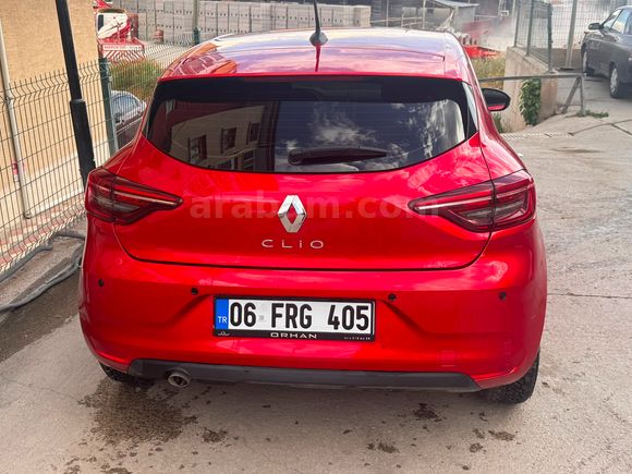 Sahibinden Renault Clio 1.0 SCe Joy 2023 Model 