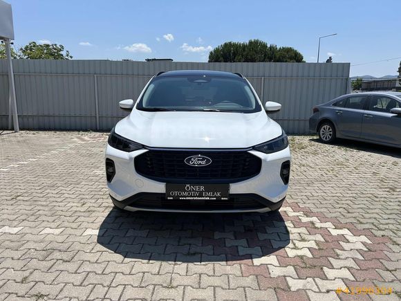 -ÖNER- 2025 KUGA TİTANİUM +KIŞ PAKETİ HATASIZ