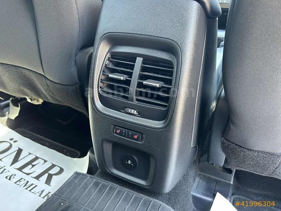 -ÖNER- 2025 KUGA TİTANİUM +KIŞ PAKETİ HATASIZ