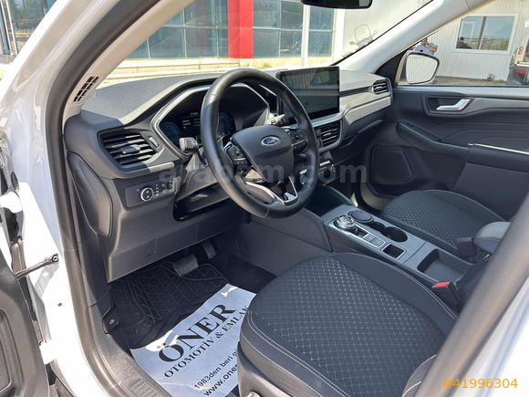 -ÖNER- 2025 KUGA TİTANİUM +KIŞ PAKETİ HATASIZ