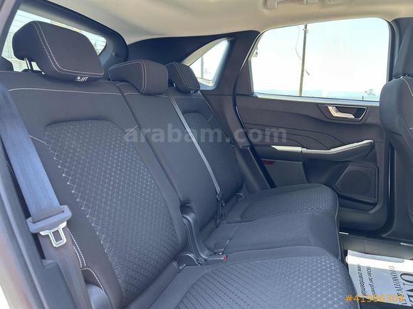 -ÖNER- 2025 KUGA TİTANİUM +KIŞ PAKETİ HATASIZ