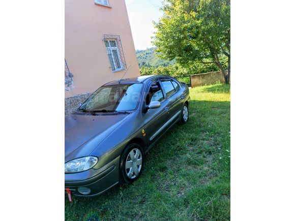 Sahibinden Renault Megane 1.6 RTE 16 v. 2000 Model