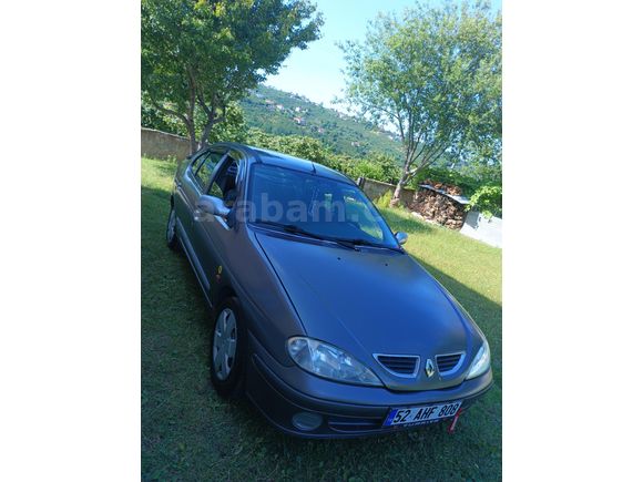Sahibinden Renault Megane 1.6 RTE 16 v. 2000 Model