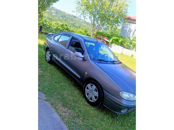 Sahibinden Renault Megane 1.6 RTE 16 v. 2000 Model