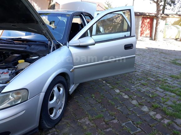 Sahibinden Opel Vectra 1.6 Comfort 2000 Model
