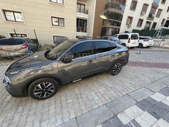 Sahibinden Citroen C4 X 1.2 PureTech Shine 2023 Model 