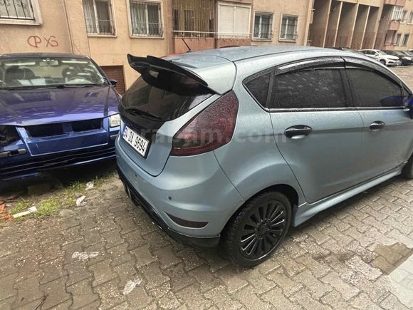 Sahibinden Ford Fiesta 1.4 Titanium 2009 Model 