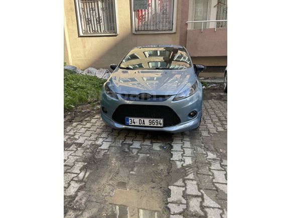 Sahibinden Ford Fiesta 1.4 Titanium 2009 Model 