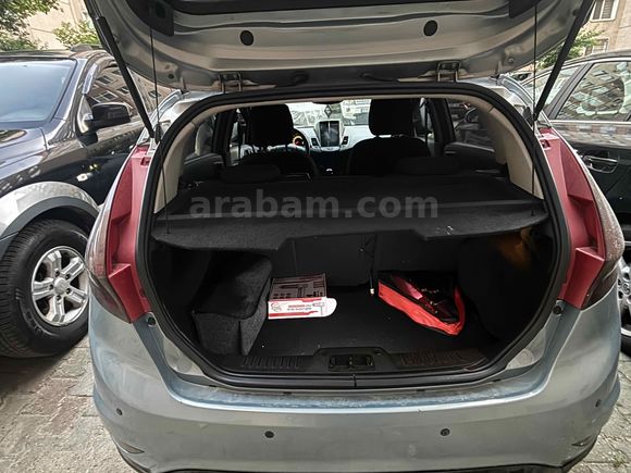 Sahibinden Ford Fiesta 1.4 Titanium 2009 Model 