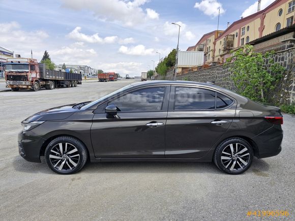 'SUNAUTO' DÜŞÜK KM TEMİZ HONDA CİTY EXECUTIVE
