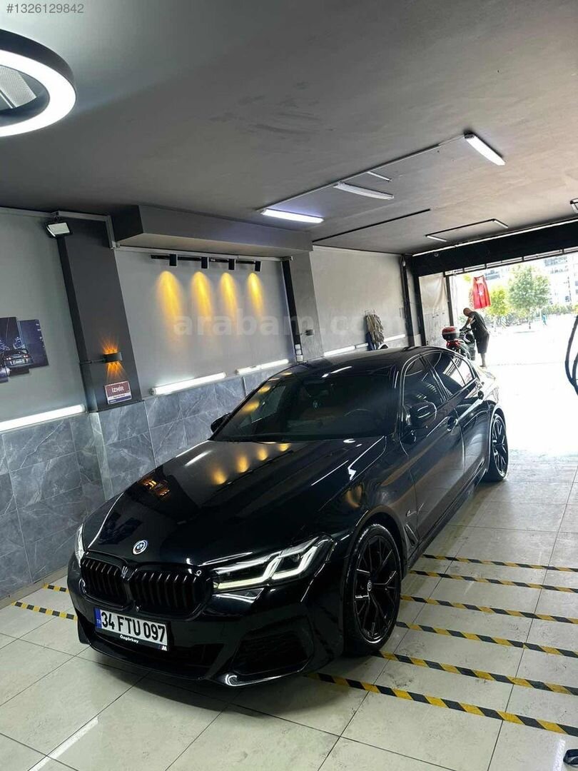 HATASIZ BOYASIZ 2022 MODEL BMW 520İ 50TH YEAR M EDİTİON