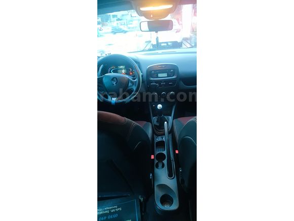Sahibinden Renault Clio 1.2 Joy 2015 Model  176.000 km Beyaz