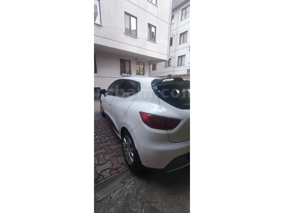 Sahibinden Renault Clio 1.2 Joy 2015 Model  176.000 km Beyaz