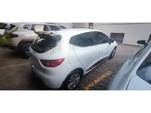 Sahibinden Renault Clio 1.2 Joy 2015 Model  176.000 km Beyaz