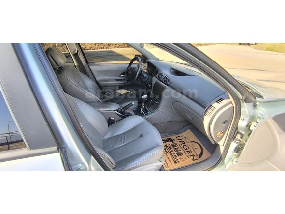 Sahibinden Renault Laguna 3.0 Initial 2003 Model