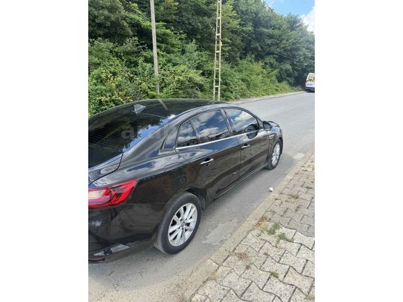 Sahibinden Renault Megane 1.5 dCi Touch 2017 Model  250.000 km Siyah