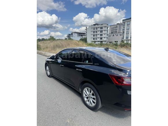 Sahibinden Renault Megane 1.5 dCi Touch 2017 Model  250.000 km Siyah