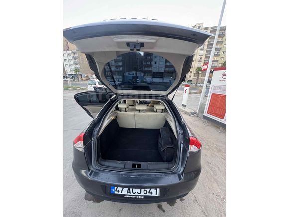 Sahibinden Renault Laguna 1.5 dCi Dynamique 2009 Model  390.000 km Siyah
