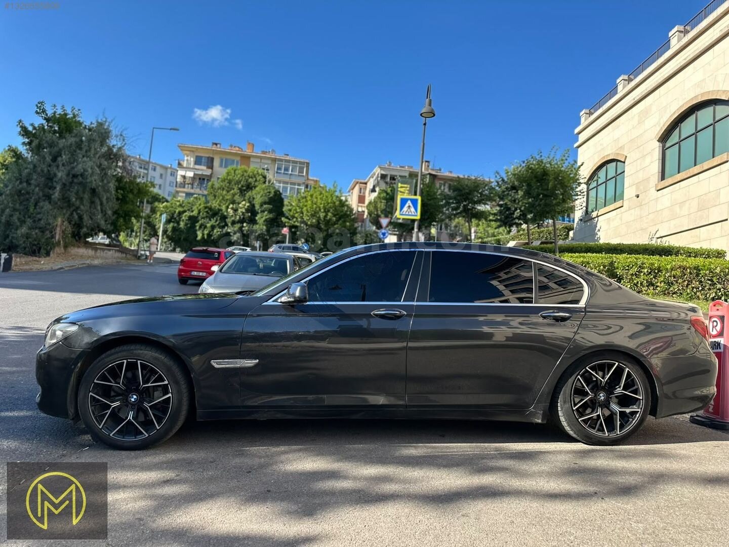 Galeriden BMW 7 Serisi 730d Long Exclusive 2012 Model İstanbul 294.460 km Siyah 7