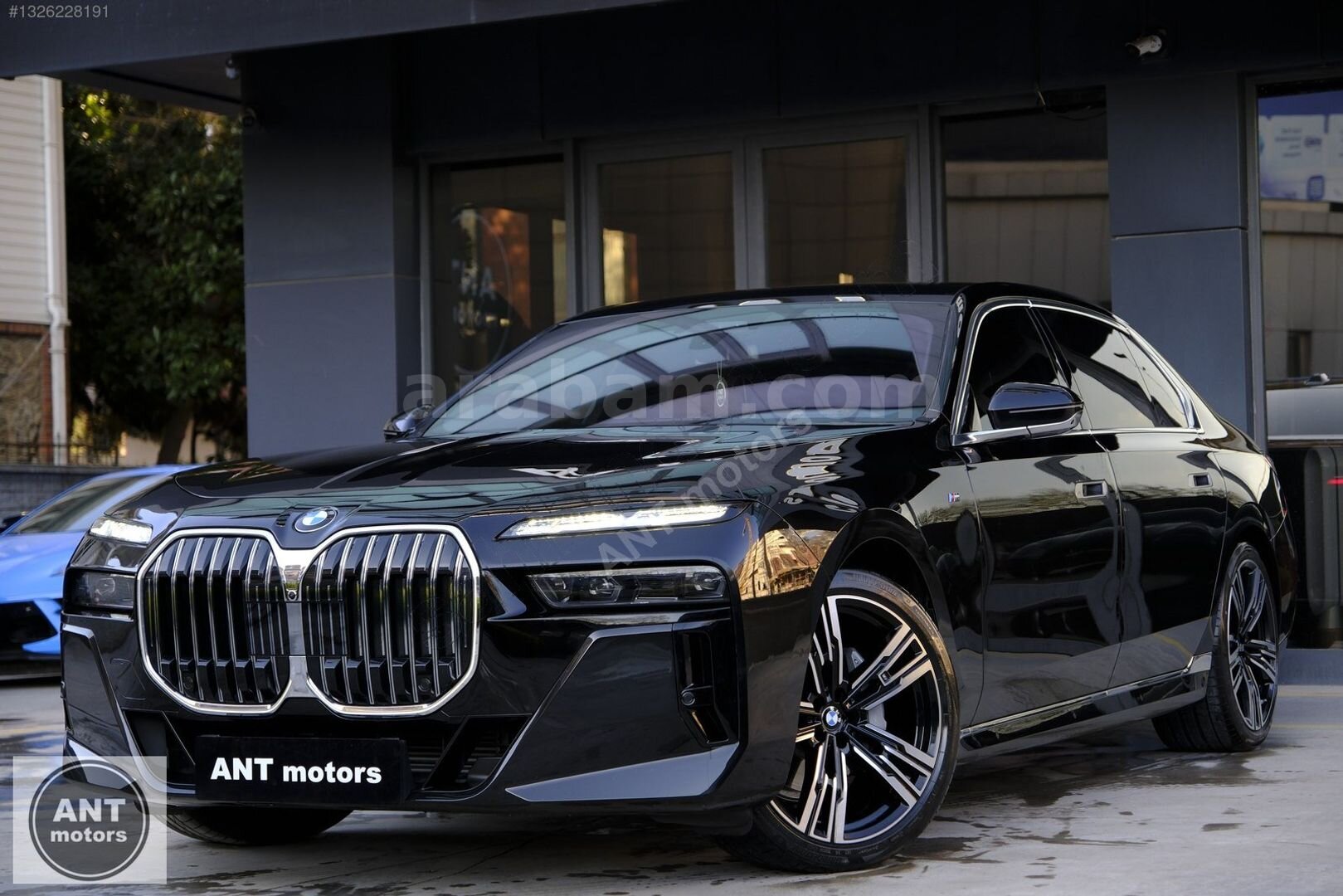 Galeriden BMW 7 Serisi 740d xDrive M Excellence 2025 Model İstanbul 9.000 km Siyah 4