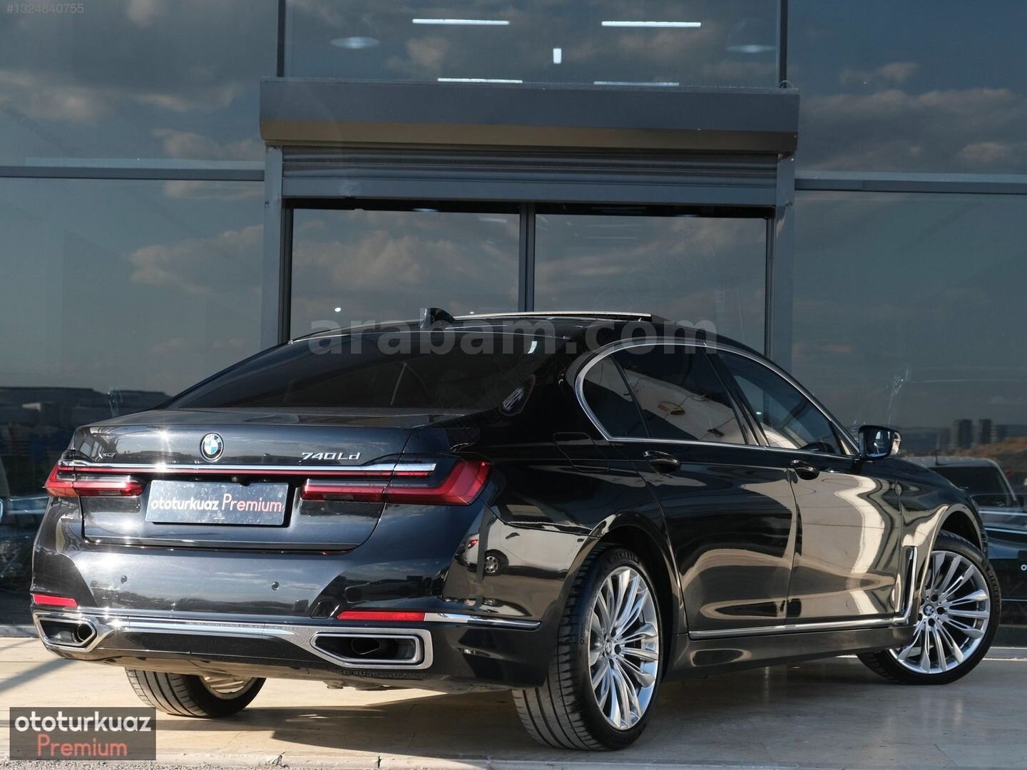 Galeriden BMW 7 Serisi 740d xDrive Long Pure Excellence 2020 Model Ankara 168.000 km Siyah 4