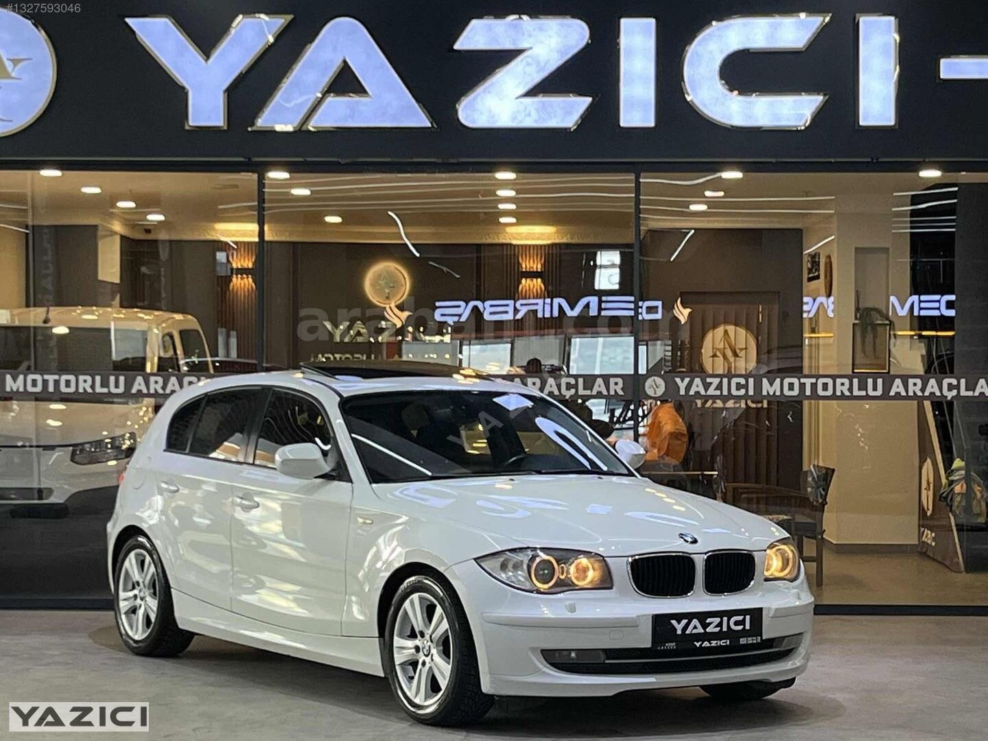 Galeriden BMW 1 Serisi 116i Premium 2011 Model Ankara 184.000 km Beyaz 2