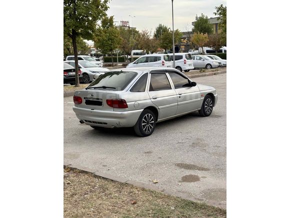 Sahibinden Ford Escort 1.8 CLX 1996 Model Ankara