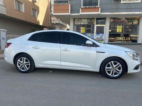 ACİL SATILIK!. Gelen alır. ÖĞRETMENDEN HASAR KAYITSIZ ARAÇ!!